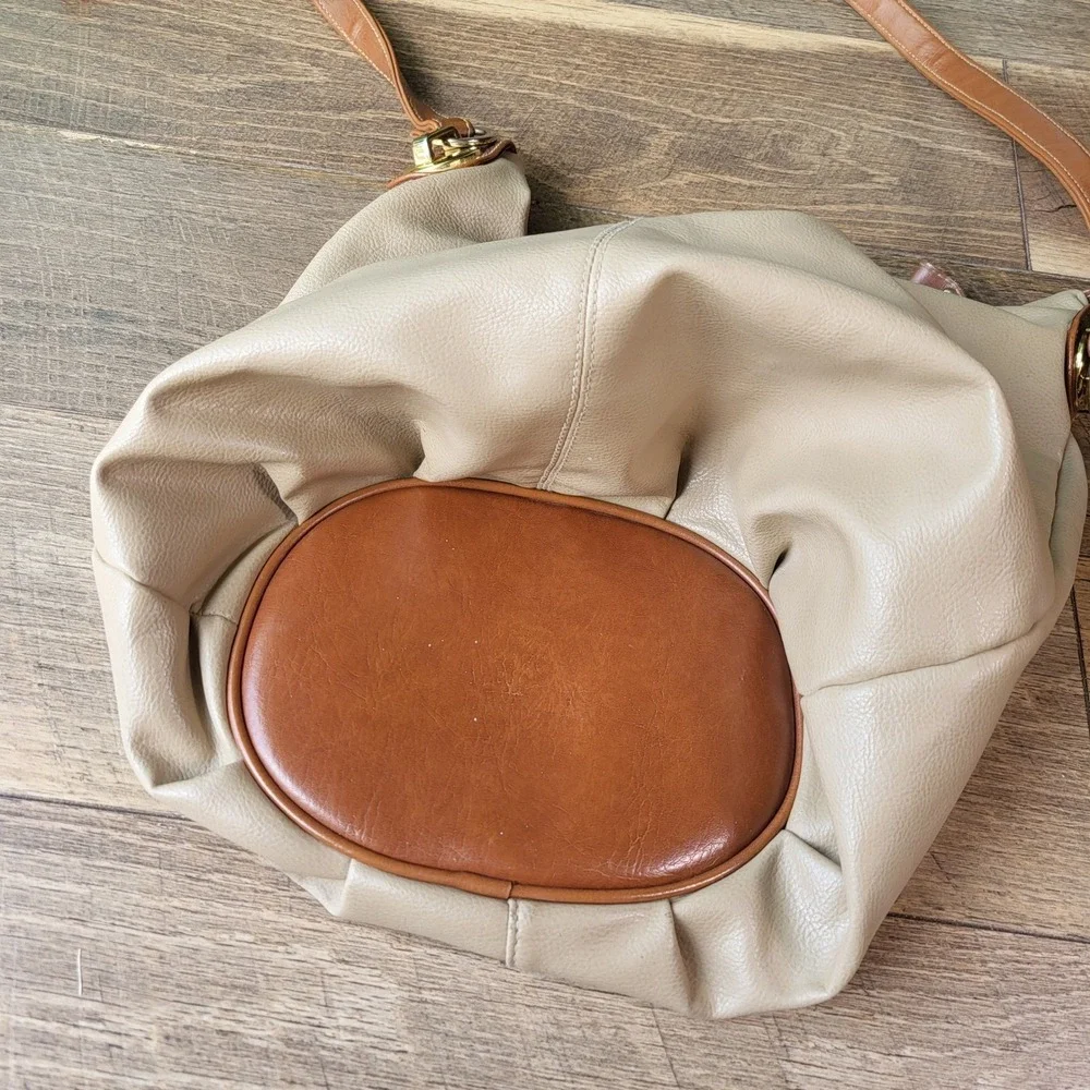 Capezio Vintage Beige Faux Leather Hobo Shoulder Bag Cognac Trim Gold Hardware